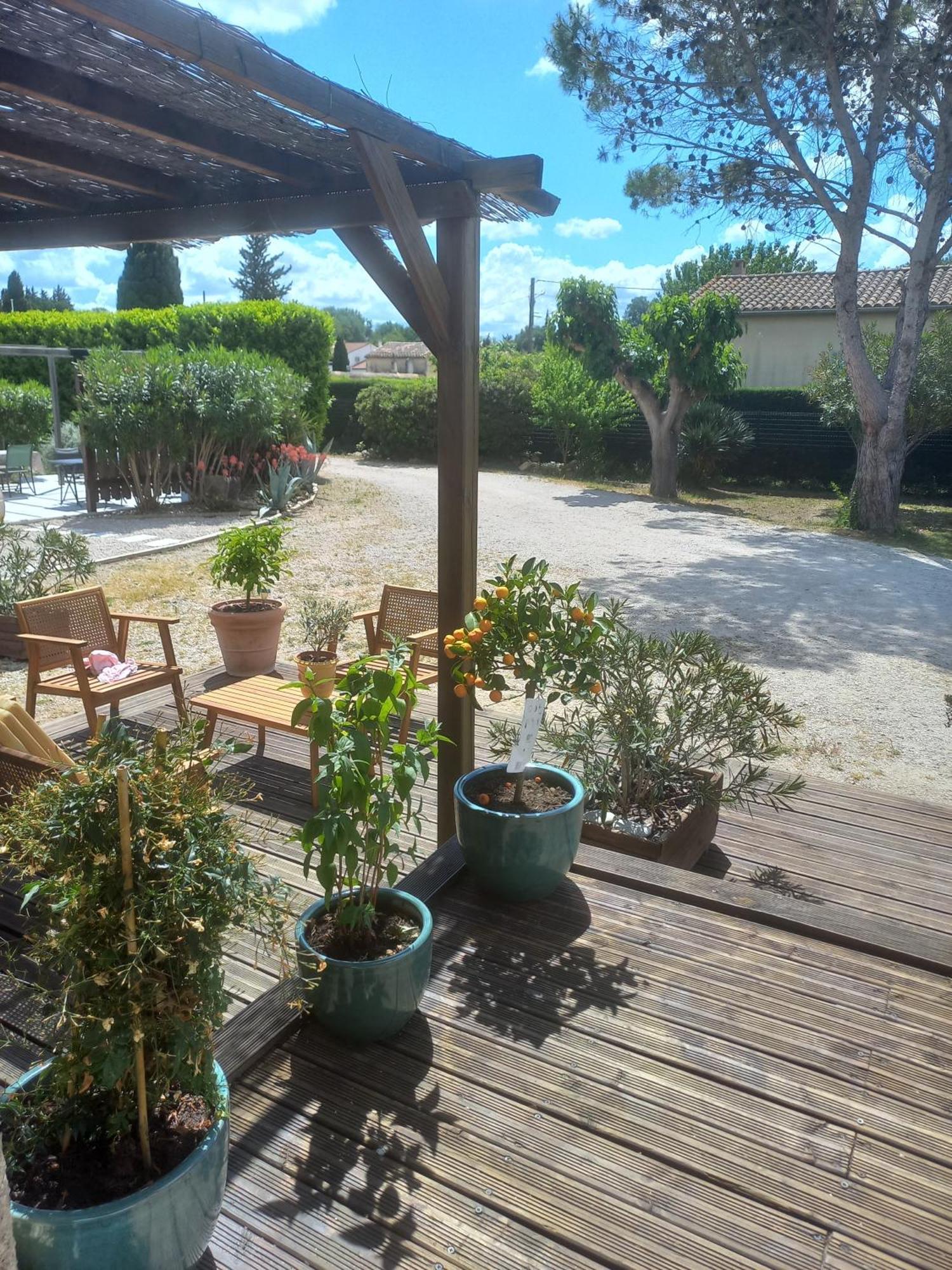 L'En Haut Aramon Exterior foto